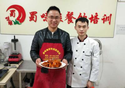  欧美午夜视频做的鹵菜成品