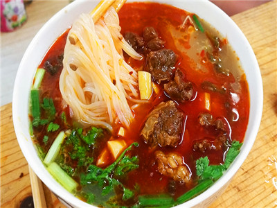  成都川味排骨麵食技能訓練哪裏好？多年的麵食經驗
